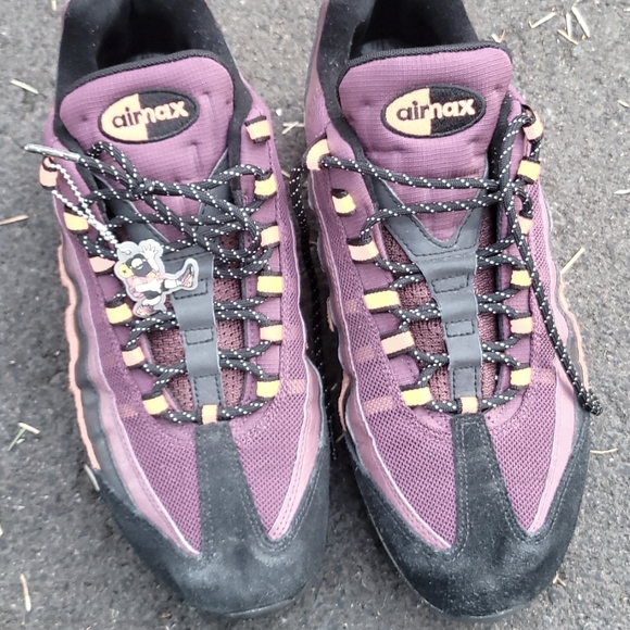 Airmax 95 villain red (hype beast) sz 11.5 - Picture 1 of 5